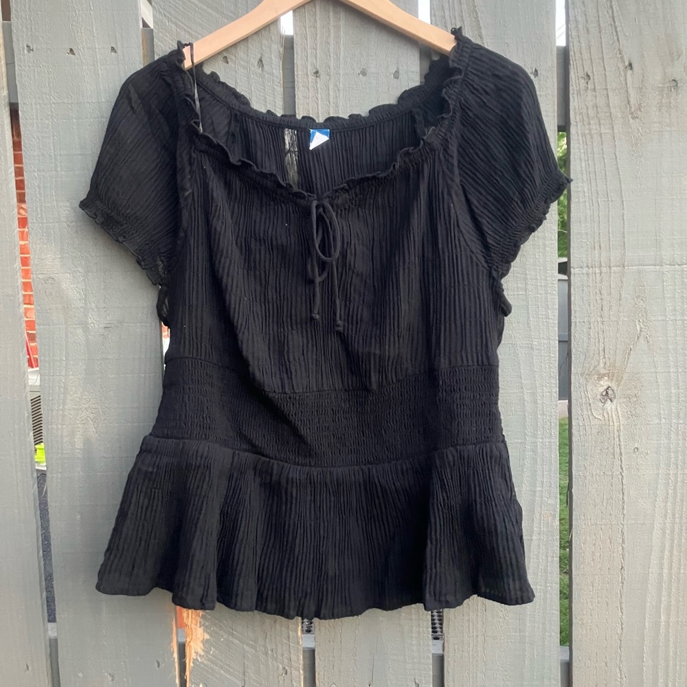 black size medium spring shirt